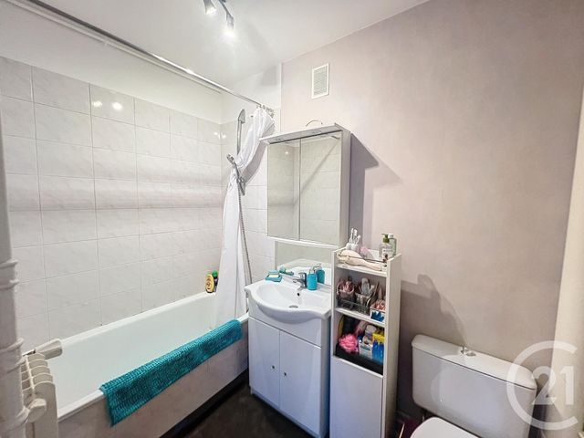 Appartement T1 à louer - 1 pièce - 28.6 m2 - REIMS - 51 - CHAMPAGNE-ARDENNE - Century 21 Martinot Immobilier