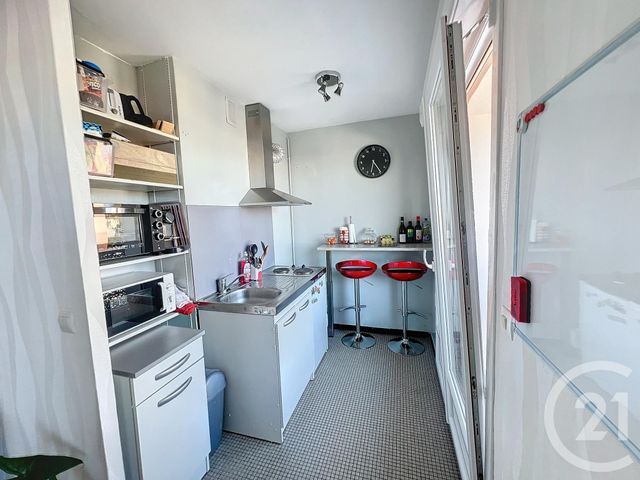 Appartement T1 à louer - 1 pièce - 28.6 m2 - REIMS - 51 - CHAMPAGNE-ARDENNE - Century 21 Martinot Immobilier
