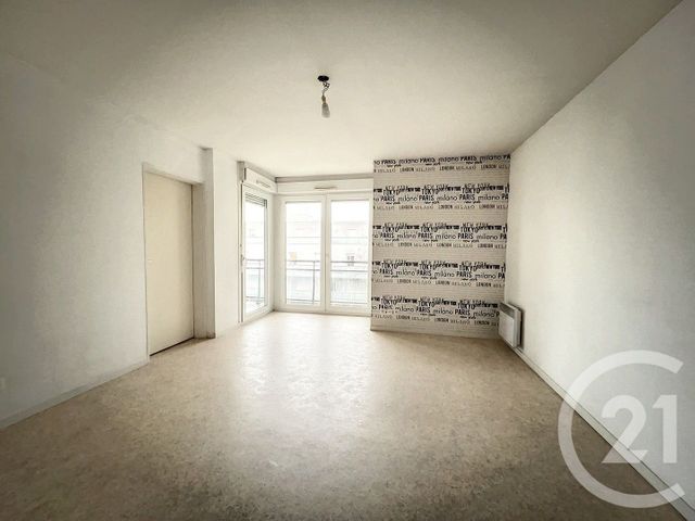 Appartement F2 à louer - 2 pièces - 45.3 m2 - REIMS - 51 - CHAMPAGNE-ARDENNE - Century 21 Martinot Immobilier