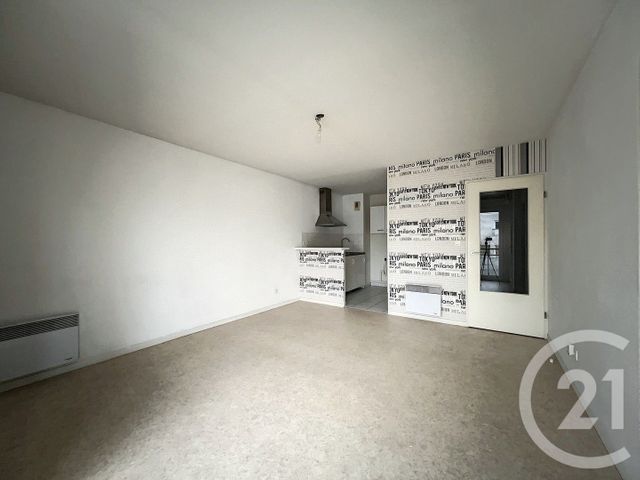 Appartement F2 à louer - 2 pièces - 45.3 m2 - REIMS - 51 - CHAMPAGNE-ARDENNE - Century 21 Martinot Immobilier