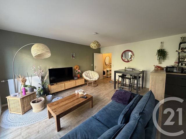 Appartement F3 à louer - 3 pièces - 65.13 m2 - BEZANNES - 51 - CHAMPAGNE-ARDENNE - Century 21 Martinot Immobilier
