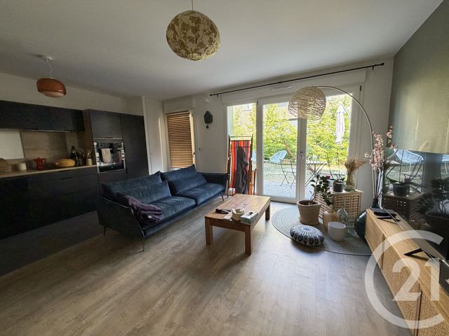 Appartement F3 à louer - 3 pièces - 65.13 m2 - BEZANNES - 51 - CHAMPAGNE-ARDENNE - Century 21 Martinot Immobilier