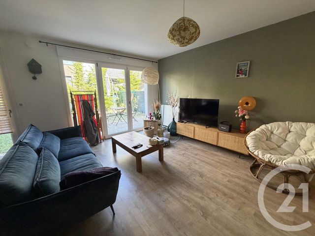 Appartement F3 à louer - 3 pièces - 65.13 m2 - BEZANNES - 51 - CHAMPAGNE-ARDENNE - Century 21 Martinot Immobilier