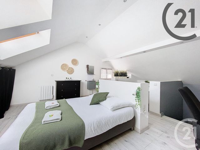 Appartement F4 à louer - 3 pièces - 79.68 m2 - REIMS - 51 - CHAMPAGNE-ARDENNE - Century 21 Martinot Immobilier