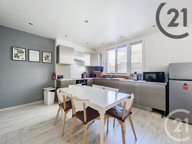 Appartement F4 à louer - 3 pièces - 79.68 m2 - REIMS - 51 - CHAMPAGNE-ARDENNE - Century 21 Martinot Immobilier