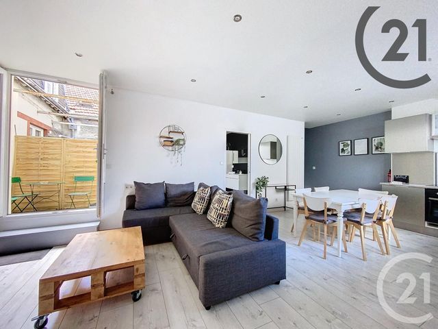 Appartement F4 à louer - 3 pièces - 79.68 m2 - REIMS - 51 - CHAMPAGNE-ARDENNE - Century 21 Martinot Immobilier
