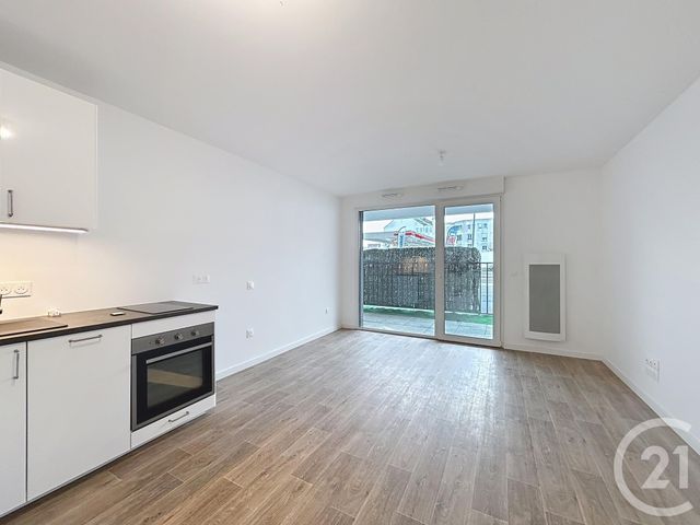 Appartement Studio à louer - 1 pièce - 27.3 m2 - REIMS - 51 - CHAMPAGNE-ARDENNE - Century 21 Martinot Immobilier