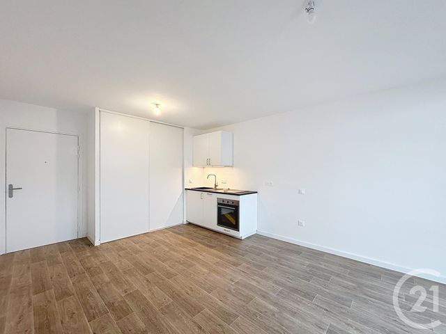 Appartement Studio à louer - 1 pièce - 27.3 m2 - REIMS - 51 - CHAMPAGNE-ARDENNE - Century 21 Martinot Immobilier
