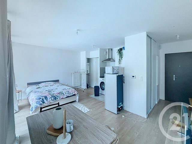 Appartement F1 à louer - 1 pièce - 30.5 m2 - REIMS - 51 - CHAMPAGNE-ARDENNE - Century 21 Martinot Immobilier