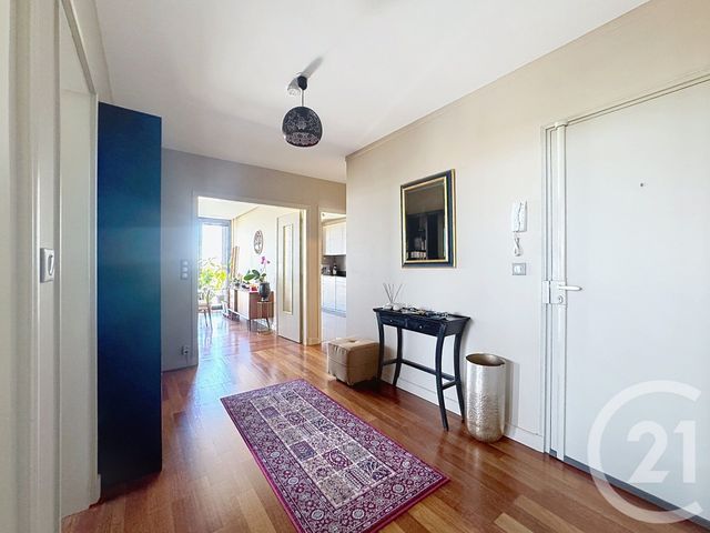 Appartement T4 à vendre - 4 pièces - 79.64 m2 - REIMS - 51 - CHAMPAGNE-ARDENNE - Century 21 Martinot Immobilier