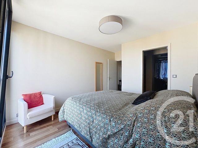 Appartement T4 à vendre - 4 pièces - 79.64 m2 - REIMS - 51 - CHAMPAGNE-ARDENNE - Century 21 Martinot Immobilier