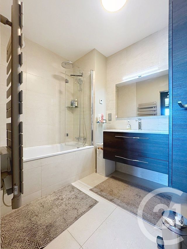 Appartement T4 à vendre - 4 pièces - 79.64 m2 - REIMS - 51 - CHAMPAGNE-ARDENNE - Century 21 Martinot Immobilier