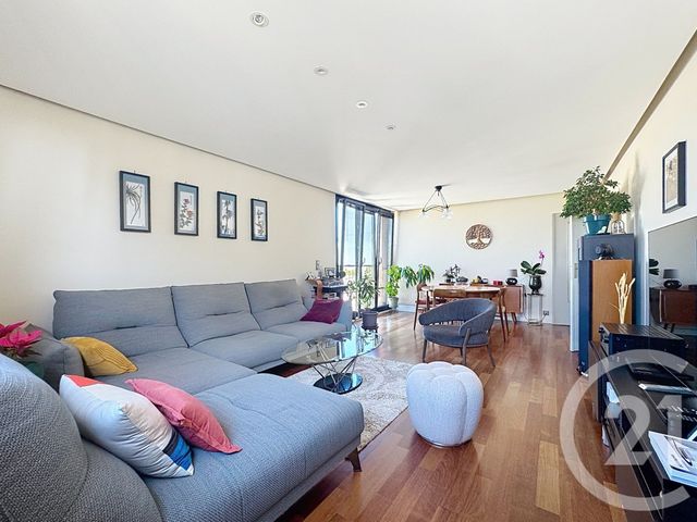 Appartement T4 à vendre - 4 pièces - 79.64 m2 - REIMS - 51 - CHAMPAGNE-ARDENNE - Century 21 Martinot Immobilier