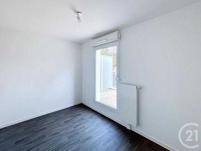 Appartement Duplex à louer - 3 pièces - 71.5 m2 - REIMS - 51 - CHAMPAGNE-ARDENNE - Century 21 Martinot Immobilier