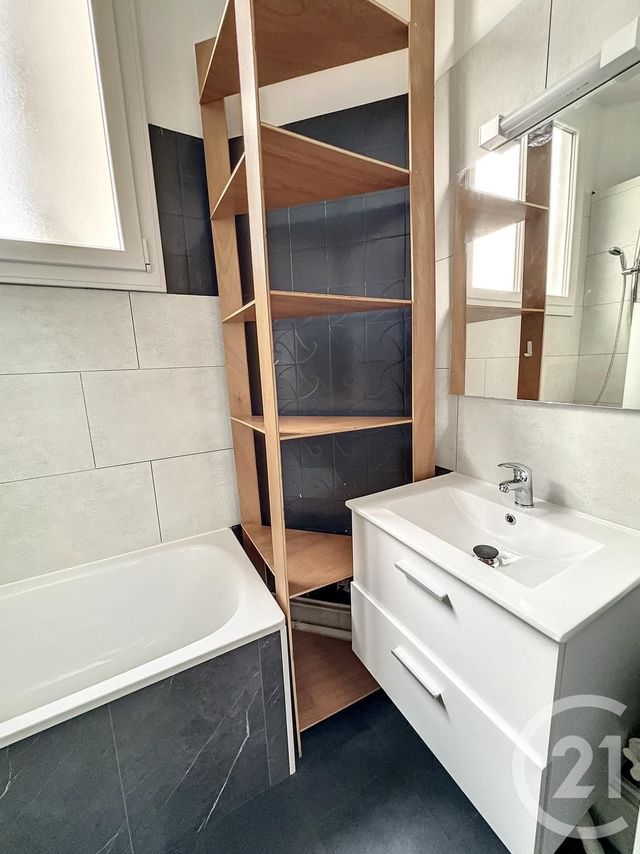 Appartement F3 à louer - 3 pièces - 59.28 m2 - REIMS - 51 - CHAMPAGNE-ARDENNE - Century 21 Martinot Immobilier