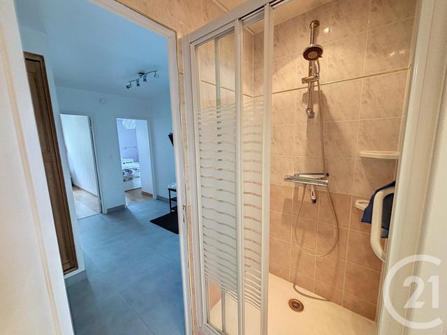Appartement F4 à louer - 3 pièces - 72.91 m2 - REIMS - 51 - CHAMPAGNE-ARDENNE - Century 21 Martinot Immobilier