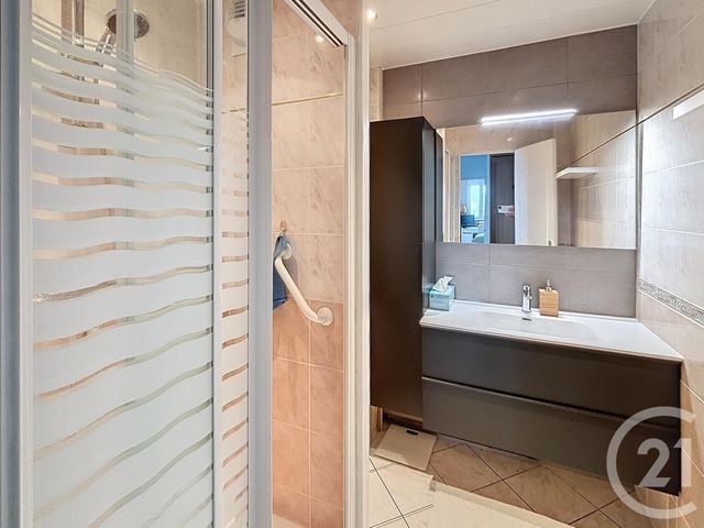 Appartement F4 à louer - 3 pièces - 72.91 m2 - REIMS - 51 - CHAMPAGNE-ARDENNE - Century 21 Martinot Immobilier