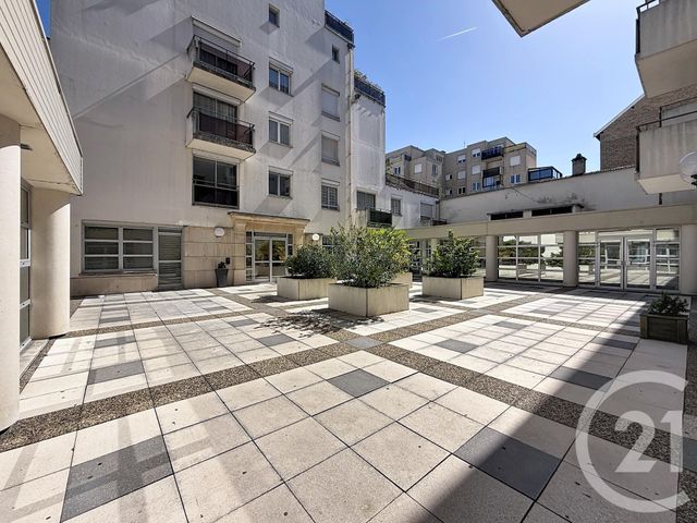 Appartement T2 à vendre - 2 pièces - 44.0 m2 - REIMS - 51 - CHAMPAGNE-ARDENNE - Century 21 Martinot Immobilier