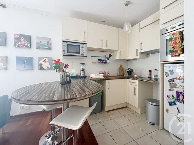 Appartement T2 à vendre - 2 pièces - 44.0 m2 - REIMS - 51 - CHAMPAGNE-ARDENNE - Century 21 Martinot Immobilier