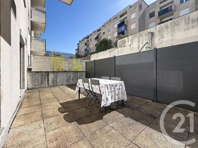 Appartement T2 à vendre - 2 pièces - 44.0 m2 - REIMS - 51 - CHAMPAGNE-ARDENNE - Century 21 Martinot Immobilier