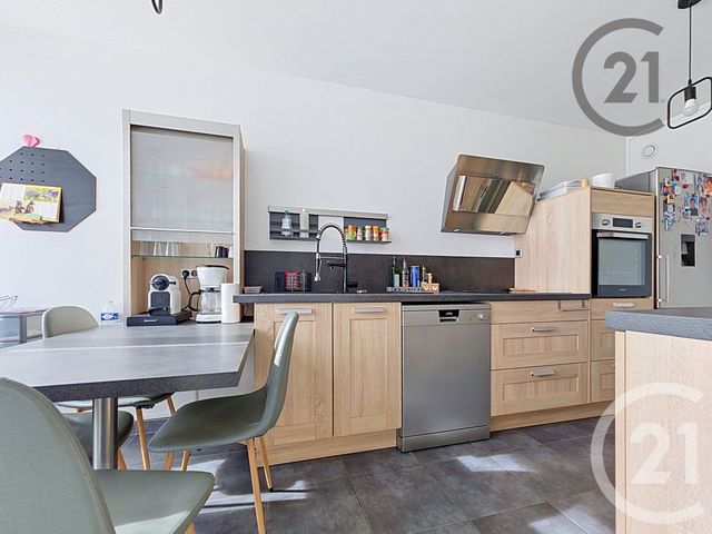Appartement F6 à vendre - 6 pièces - 121.07 m2 - REIMS - 51 - CHAMPAGNE-ARDENNE - Century 21 Martinot Immobilier