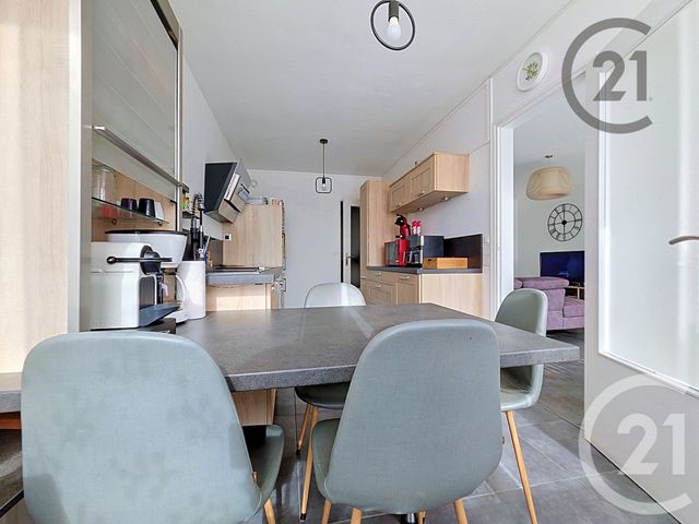 Appartement F6 à vendre - 6 pièces - 121.07 m2 - REIMS - 51 - CHAMPAGNE-ARDENNE - Century 21 Martinot Immobilier