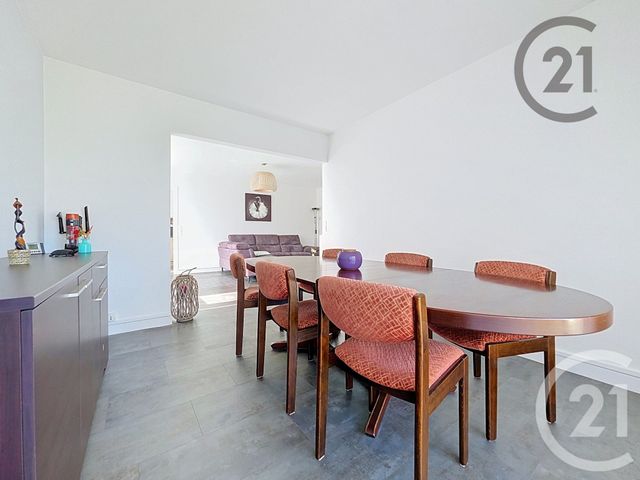 Appartement F6 à vendre - 6 pièces - 121.07 m2 - REIMS - 51 - CHAMPAGNE-ARDENNE - Century 21 Martinot Immobilier