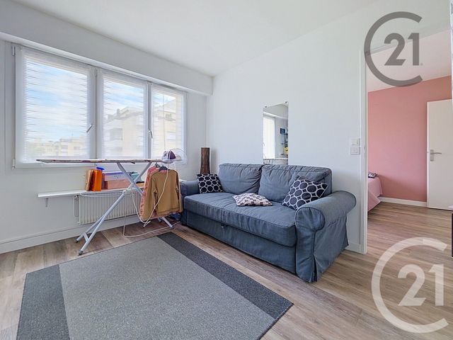 Appartement F6 à vendre - 6 pièces - 121.07 m2 - REIMS - 51 - CHAMPAGNE-ARDENNE - Century 21 Martinot Immobilier