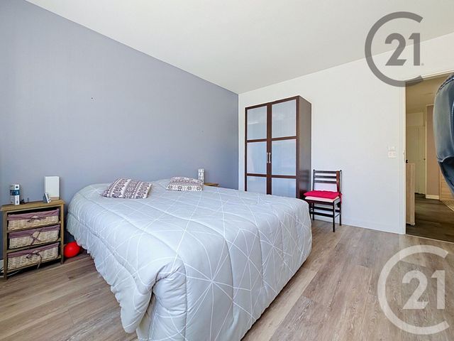 Appartement F6 à vendre - 6 pièces - 121.07 m2 - REIMS - 51 - CHAMPAGNE-ARDENNE - Century 21 Martinot Immobilier