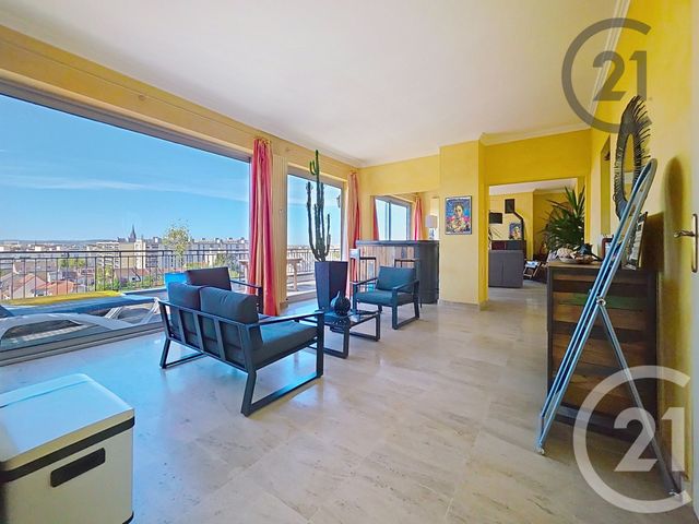 Appartement F6 à vendre - 6 pièces - 132.0 m2 - REIMS - 51 - CHAMPAGNE-ARDENNE - Century 21 Martinot Immobilier