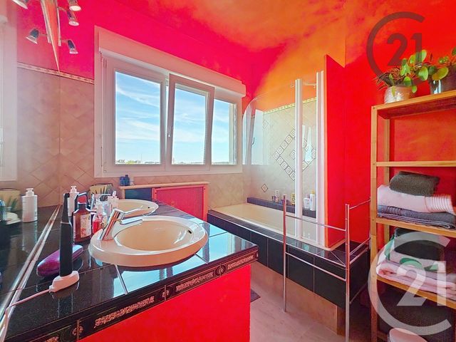 Appartement F6 à vendre - 6 pièces - 132.0 m2 - REIMS - 51 - CHAMPAGNE-ARDENNE - Century 21 Martinot Immobilier
