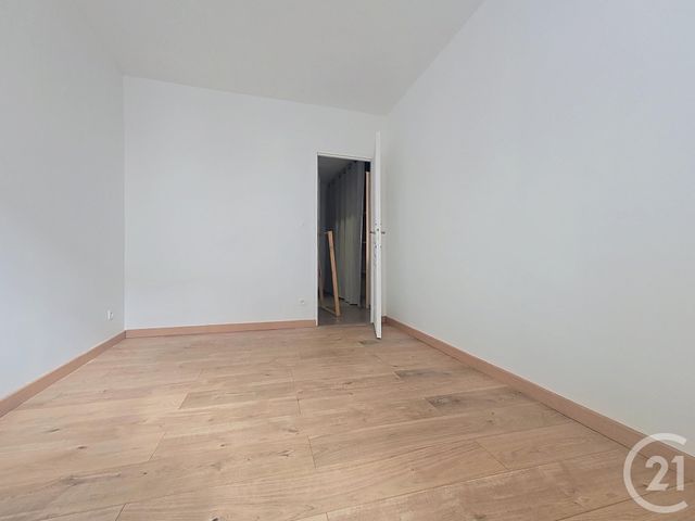 Appartement F4 à vendre - 4 pièces - 74.0 m2 - CHALONS EN CHAMPAGNE - 51 - CHAMPAGNE-ARDENNE - Century 21 Martinot Immobilier
