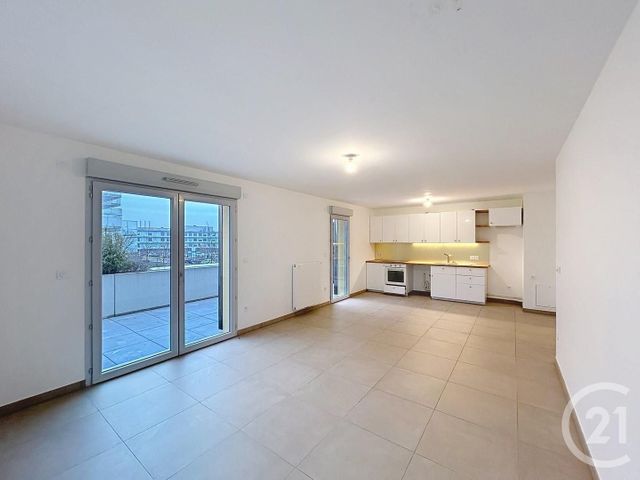 Appartement T3 à louer - 3 pièces - 73.06 m2 - BEZANNES - 51 - CHAMPAGNE-ARDENNE - Century 21 Martinot Immobilier