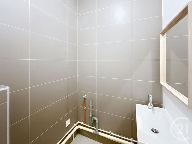 Appartement T3 à louer - 3 pièces - 73.06 m2 - BEZANNES - 51 - CHAMPAGNE-ARDENNE - Century 21 Martinot Immobilier