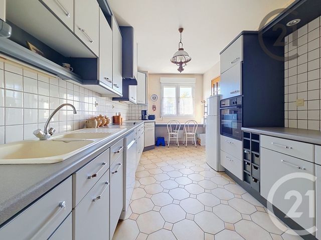 Appartement F5 à vendre - 5 pièces - 113.85 m2 - REIMS - 51 - CHAMPAGNE-ARDENNE - Century 21 Martinot Immobilier