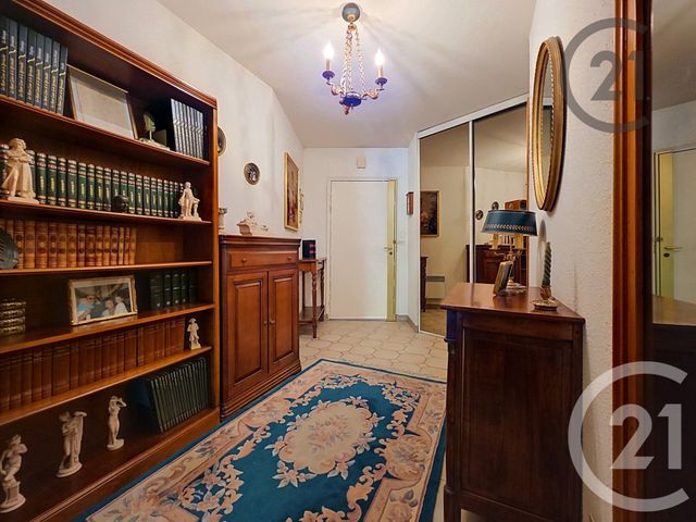 Appartement F5 à vendre - 5 pièces - 113.85 m2 - REIMS - 51 - CHAMPAGNE-ARDENNE - Century 21 Martinot Immobilier
