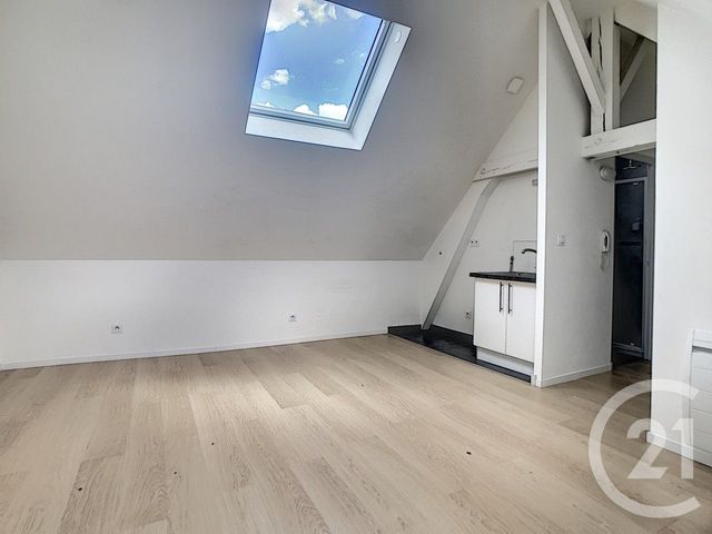 Appartement T1 à louer - 1 pièce - 17.6 m2 - REIMS - 51 - CHAMPAGNE-ARDENNE - Century 21 Martinot Immobilier