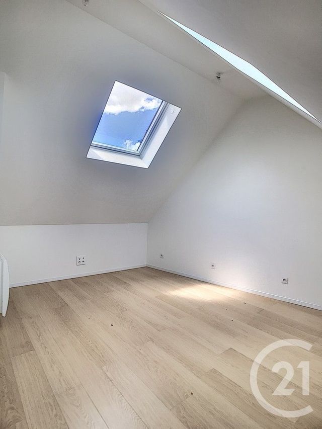 Appartement T1 à louer - 1 pièce - 17.6 m2 - REIMS - 51 - CHAMPAGNE-ARDENNE - Century 21 Martinot Immobilier