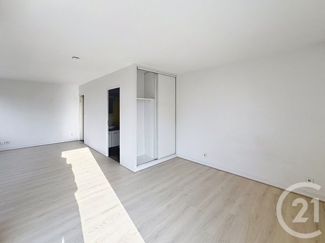 Appartement T1 à louer - 1 pièce - 36.24 m2 - REIMS - 51 - CHAMPAGNE-ARDENNE - Century 21 Martinot Immobilier