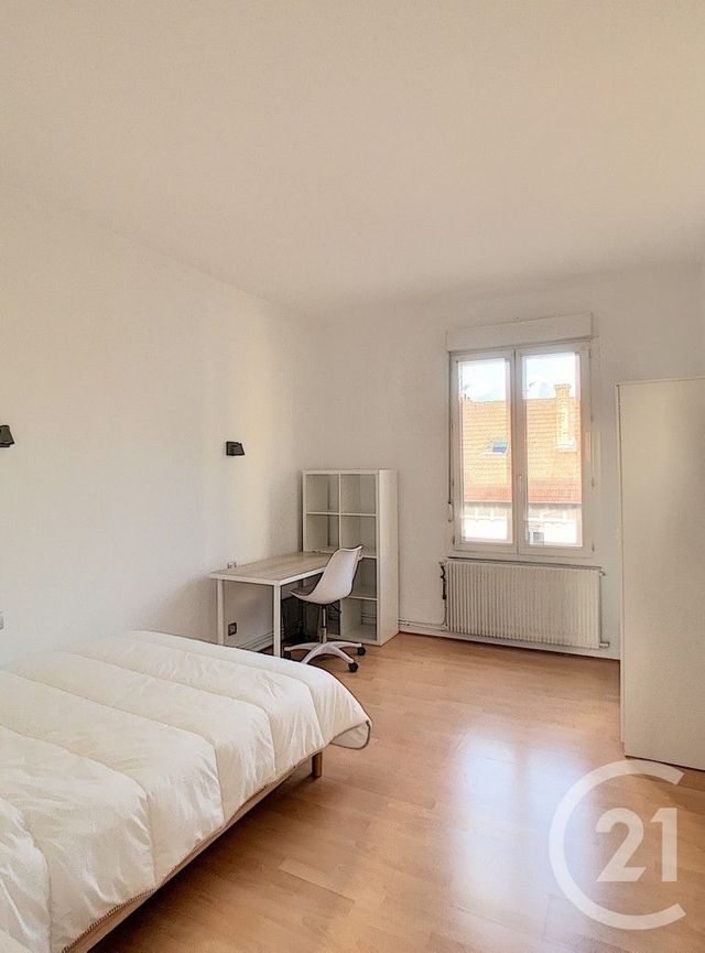 Appartement T2 à louer - 2 pièces - 35.8 m2 - REIMS - 51 - CHAMPAGNE-ARDENNE - Century 21 Martinot Immobilier