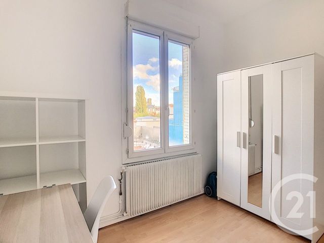 Appartement T2 à louer - 2 pièces - 35.8 m2 - REIMS - 51 - CHAMPAGNE-ARDENNE - Century 21 Martinot Immobilier