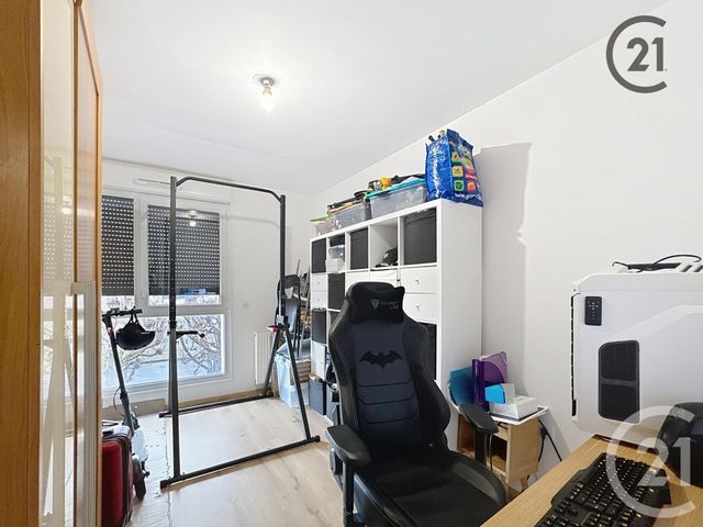 Appartement T3 à louer - 3 pièces - 65.47 m2 - REIMS - 51 - CHAMPAGNE-ARDENNE - Century 21 Martinot Immobilier