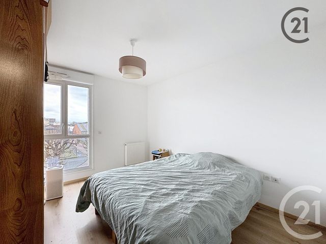 Appartement T3 à louer - 3 pièces - 65.47 m2 - REIMS - 51 - CHAMPAGNE-ARDENNE - Century 21 Martinot Immobilier