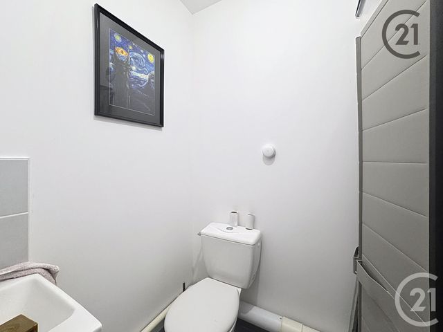 Appartement T3 à louer - 3 pièces - 65.47 m2 - REIMS - 51 - CHAMPAGNE-ARDENNE - Century 21 Martinot Immobilier