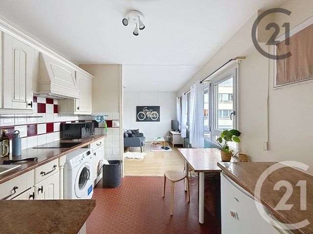 Appartement Studio à vendre - 1 pièce - 33.63 m2 - REIMS - 51 - CHAMPAGNE-ARDENNE - Century 21 Martinot Immobilier