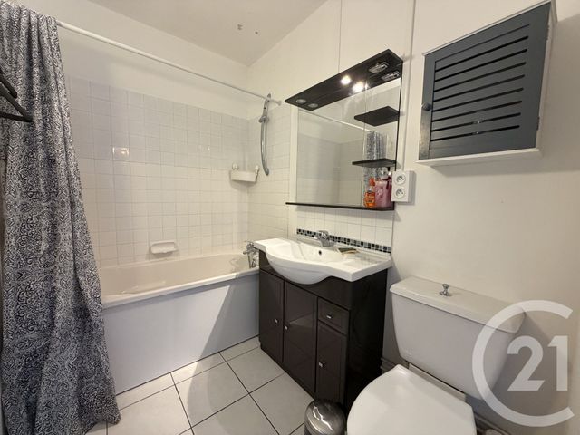 Appartement F2 à louer - 2 pièces - 44.23 m2 - REIMS - 51 - CHAMPAGNE-ARDENNE - Century 21 Martinot Immobilier