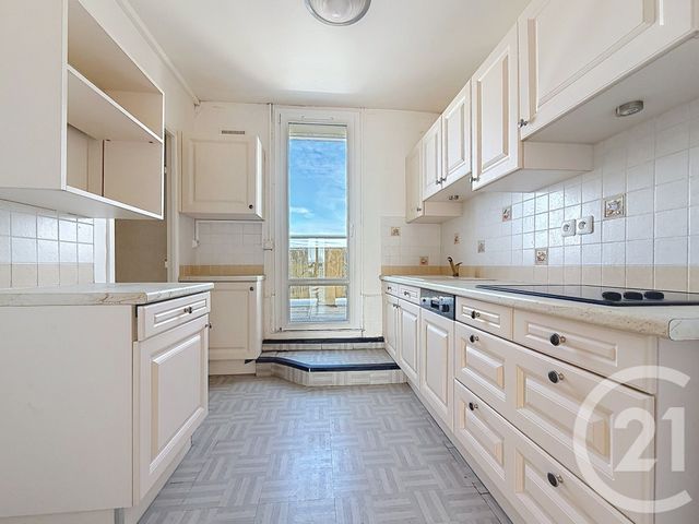 Appartement T3 à vendre - 3 pièces - 54.21 m2 - REIMS - 51 - CHAMPAGNE-ARDENNE - Century 21 Martinot Immobilier