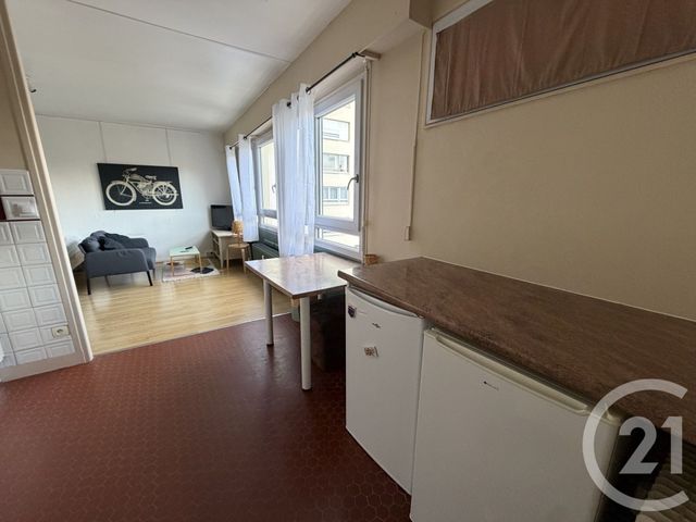 Appartement F1 à louer - 1 pièce - 33.63 m2 - REIMS - 51 - CHAMPAGNE-ARDENNE - Century 21 Martinot Immobilier