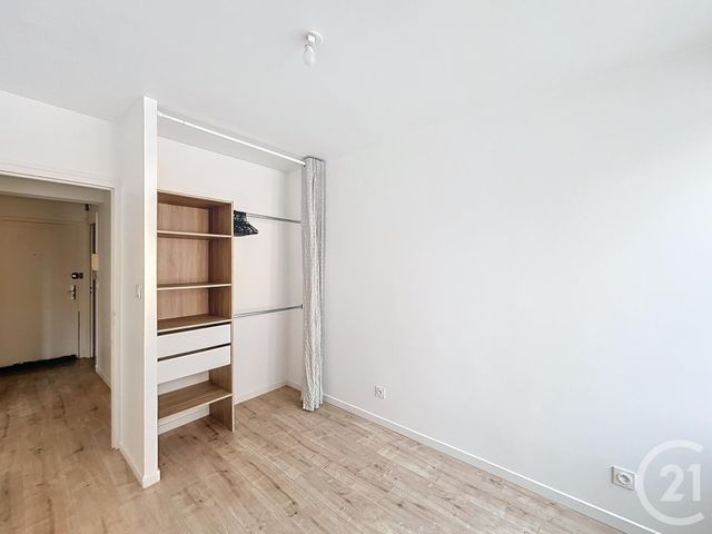 Appartement T2 à louer - 2 pièces - 38.72 m2 - REIMS - 51 - CHAMPAGNE-ARDENNE - Century 21 Martinot Immobilier