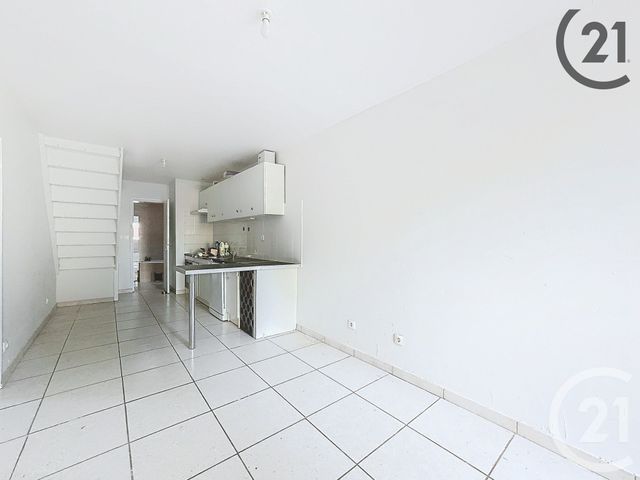 maison à louer - 5 pièces - 75.5 m2 - REIMS - 51 - CHAMPAGNE-ARDENNE - Century 21 Martinot Immobilier